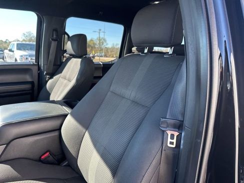 Used 2017 Ford F150 XLT w/ Equipment Group 302A Luxury image 14