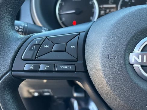 Used 2025 Nissan Kicks Play S image 15
