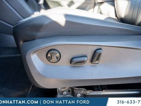 Used 2023 Volkswagen Tiguan SE image 20