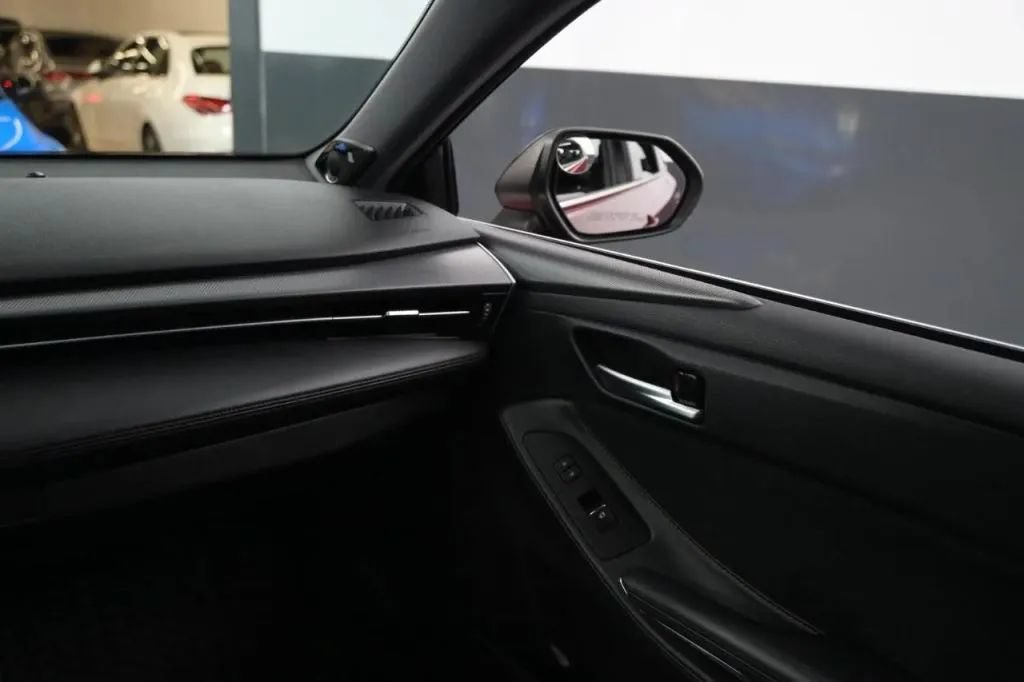 Used 2019 Toyota Avalon XSE w/ All Weather Liner Package FWD image 24