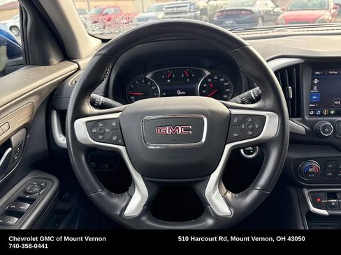 Used 2022 GMC Terrain SLT w/ Tech Package image 15