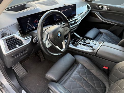 Certified 2024 BMW X7 xDrive40i image 4