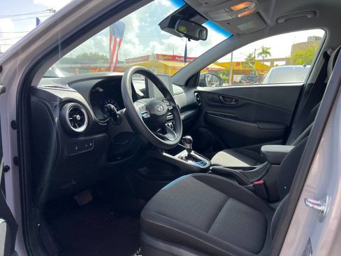 Used 2023 Hyundai Kona SEL image 10