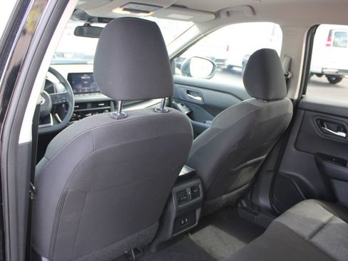 Used 2024 Nissan Rogue SV AWD/4WD image 24