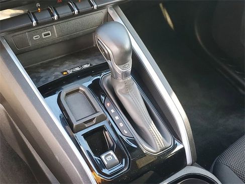 Used 2023 Chevrolet Colorado LT w/ LT Convenience Package II image 24