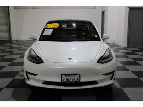 Used 2018 Tesla Model 3 Long Range image 2
