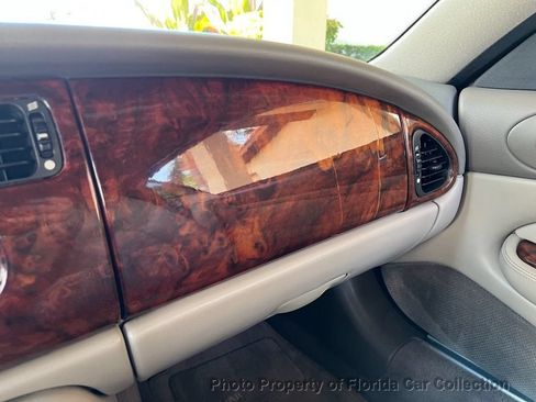 Used 1999 Jaguar XK8 Convertible RWD image 41