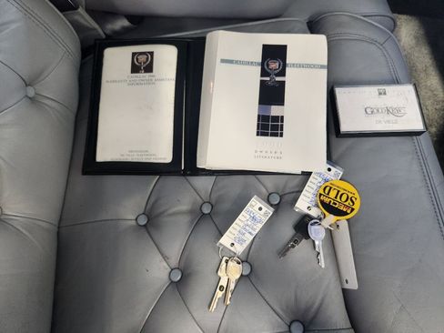 Used 1990 Cadillac Fleetwood Sedan image 39