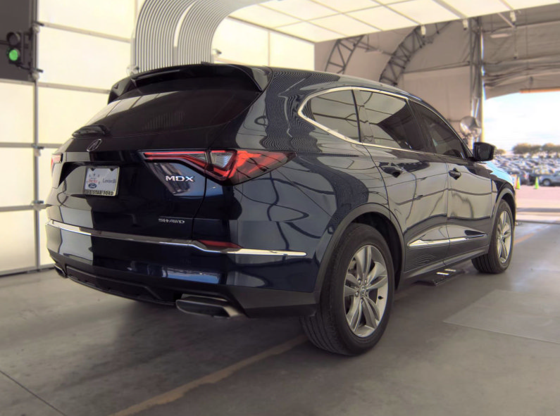 Used 2022 Acura MDX SH-AWD image 3