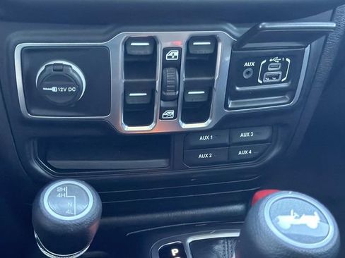Used 2020 Jeep Wrangler Unlimited Sport AWD/4WD image 29