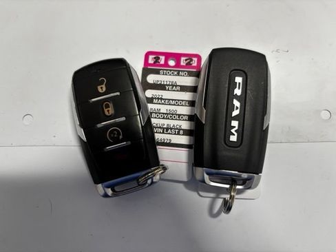 Used 2022 RAM 1500 Big Horn AWD/4WD image 2