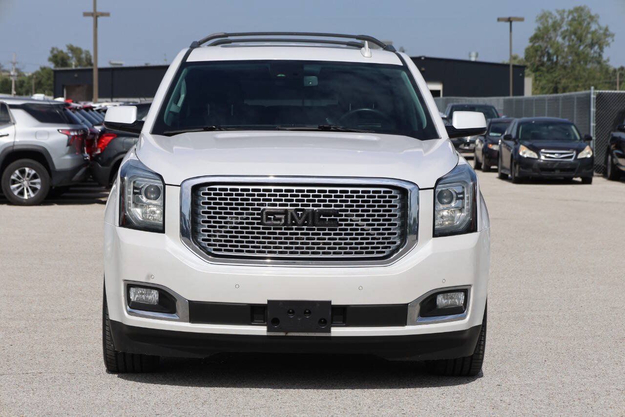 Used 2016 GMC Yukon Denali w/ Open Road Package AWD/4WD image 5