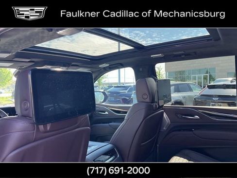Used 2023 Cadillac Escalade ESV Premium Luxury Platinum w/ LPO, Radiant Package image 18