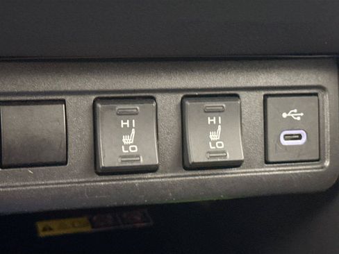 Certified 2025 Toyota Corolla Cross XLE AWD/4WD image 8