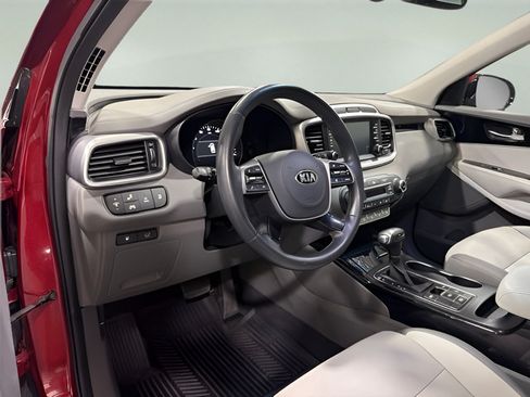 Used 2019 Kia Sorento SX w/ SX Touring Package FWD image 13