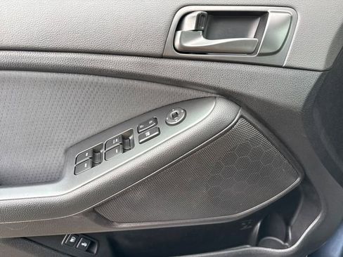 Used 2015 Kia Optima LX FWD image 21