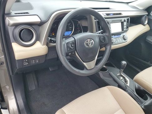 Used 2013 Toyota RAV4 XLE image 19