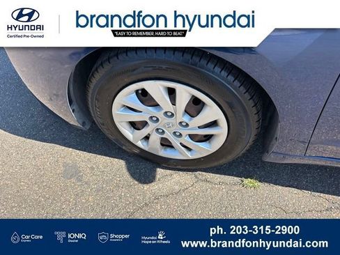 Used 2019 Hyundai Elantra SE FWD image 32