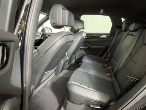 Used 2021 Porsche Cayenne E-Hybrid AWD/4WD image 19