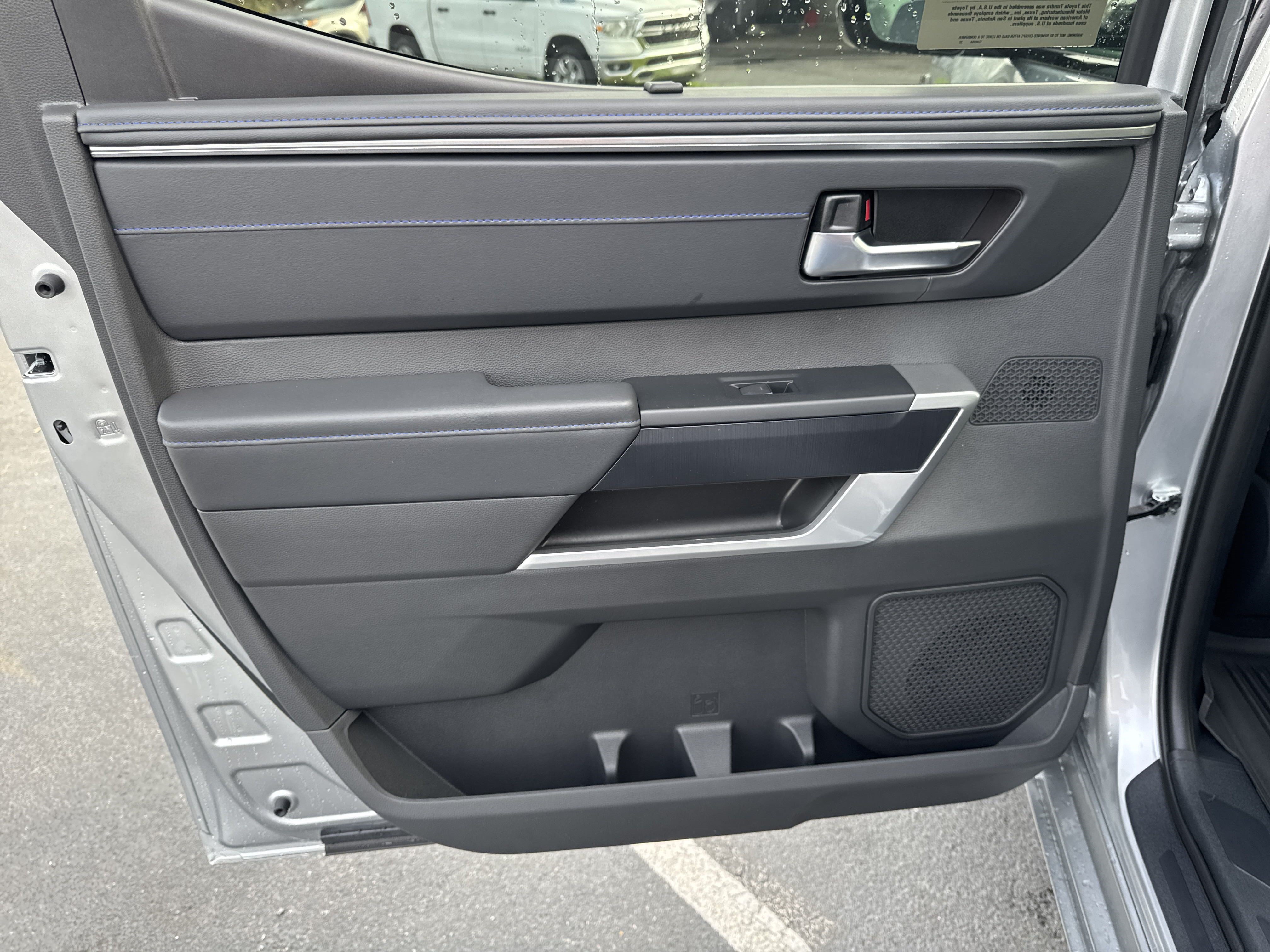New 2025 Toyota Tundra Platinum AWD/4WD image 28