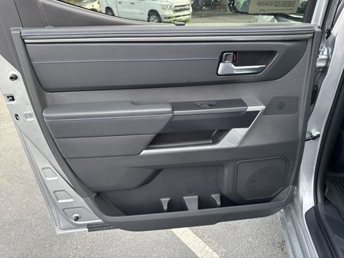 New 2025 Toyota Tundra Platinum image 28