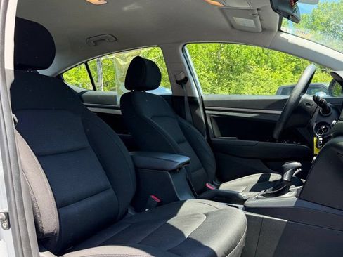 Used 2018 Hyundai Elantra SEL FWD image 13