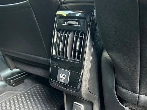 Certified 2023 Jeep Compass Trailhawk AWD/4WD image 36