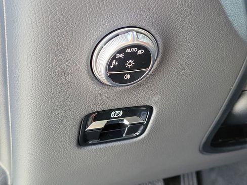 New 2026 Mercedes-Benz GLC 300 image 25