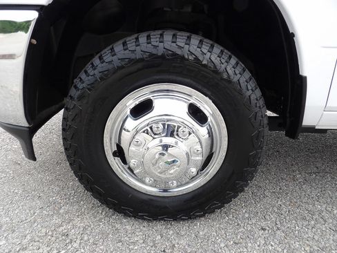 Used 2024 RAM 3500 SLT w/ Quick Order Package 2YG SLT AWD/4WD image 49