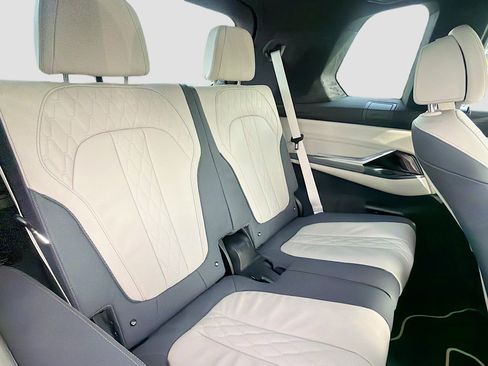 New 2027 BMW X7 M60i AWD/4WD image 22