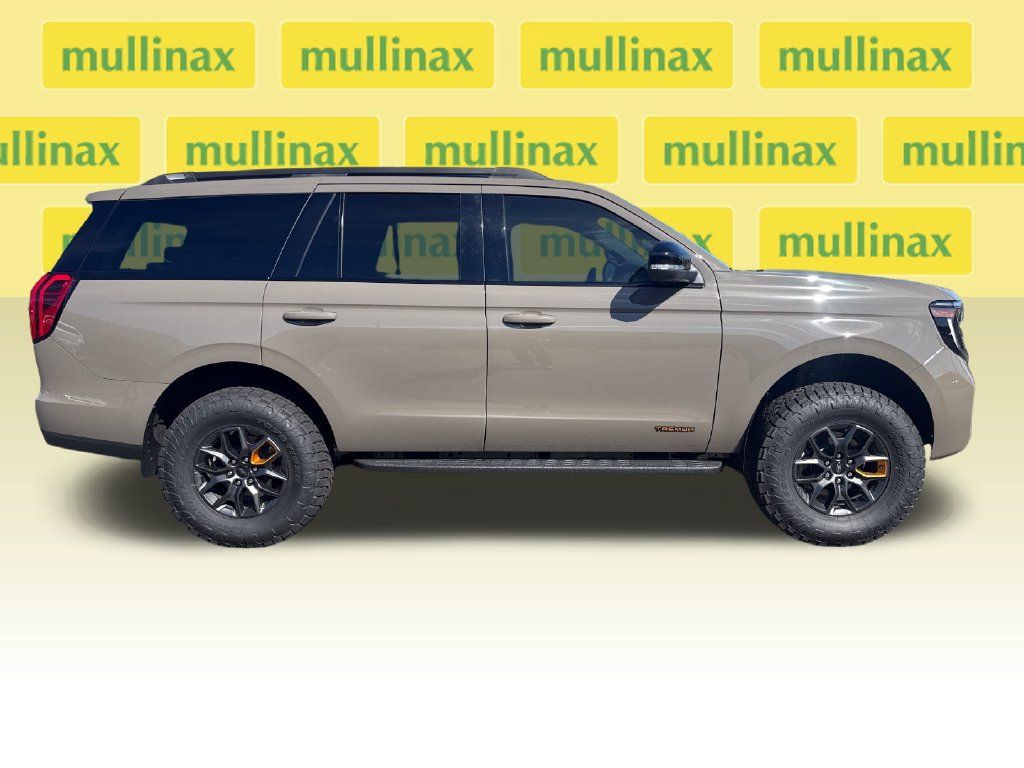 Used 2027 Ford Expedition Tremor AWD/4WD image 2