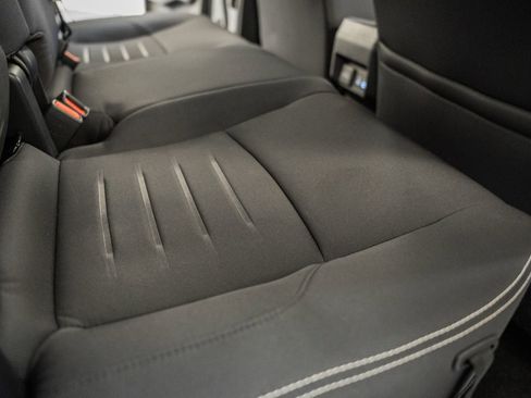 Used 2024 Toyota Tacoma TRD Off-Road image 42