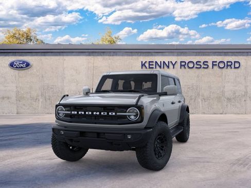 New 2026 Ford Bronco Outer Banks w/ Sasquatch Package AWD/4WD image 2