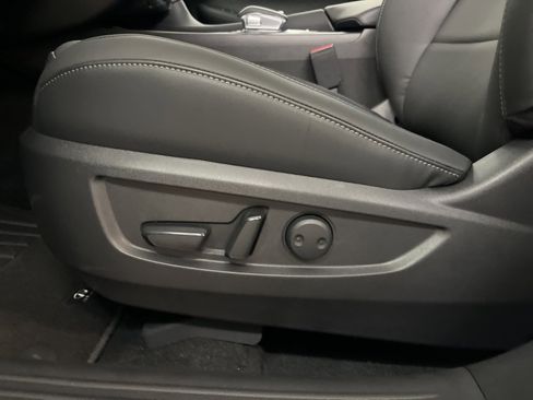 New 2025 INFINITI QX50 Pure image 10