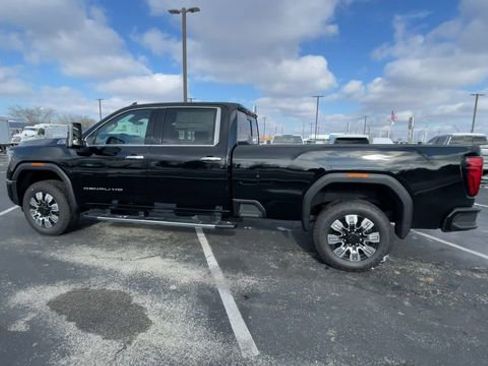 New 2026 GMC Sierra 2500 Denali w/ Technology Package AWD/4WD image 7