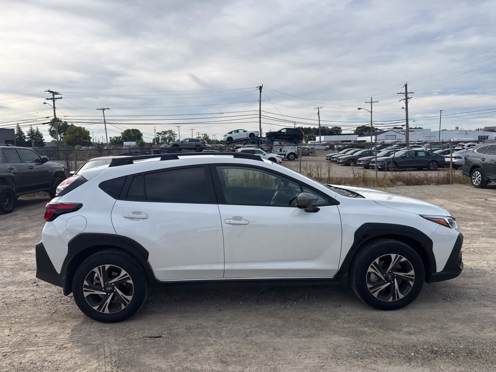 Used 2025 Subaru Crosstrek 2.5i Premium AWD/4WD image 9