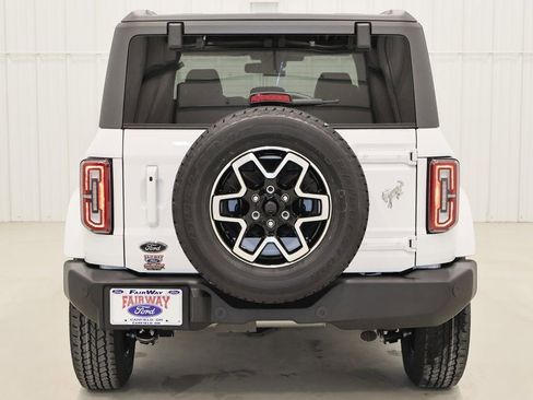 New 2025 Ford Bronco Outer Banks image 7