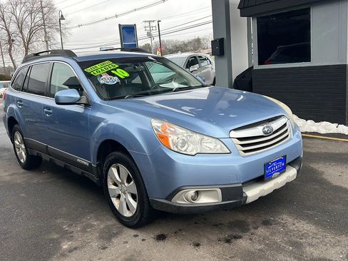 Used 2010 Subaru Outback 2.5i Limited image 13