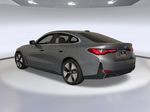 Used 2023 BMW i4 eDrive35 RWD image 3