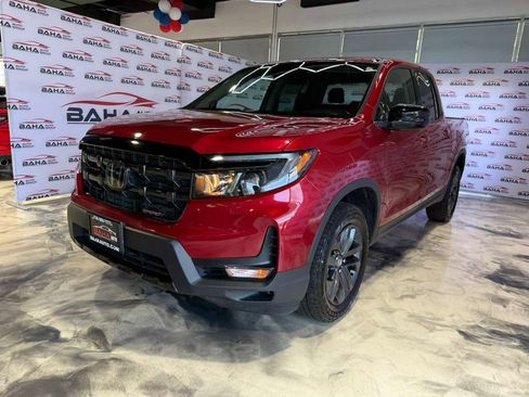 Used 2025 Honda Ridgeline Sport image 2