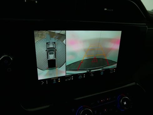 Used 2023 GMC Sierra 1500 AT4 w/ Technology Package image 31