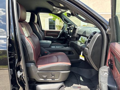 Used 2026 RAM 2500 Limited AWD/4WD image 6