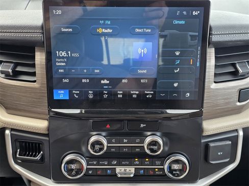 Used 2023 Ford Expedition Limited image 12