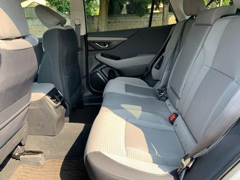 Used 2023 Subaru Outback Premium image 14