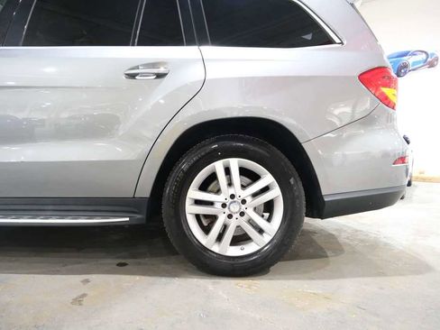 Used 2015 Mercedes-Benz GL 450 4MATIC w/ Parking Assist Package image 7
