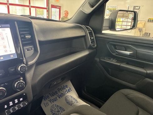 Certified 2025 RAM 1500 Tradesman AWD/4WD image 36