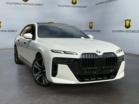 Used 2023 BMW 740i 740i w/ Parking Assistance Package image 3