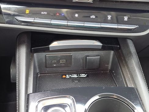 Used 2024 Buick Envision Preferred AWD/4WD image 25