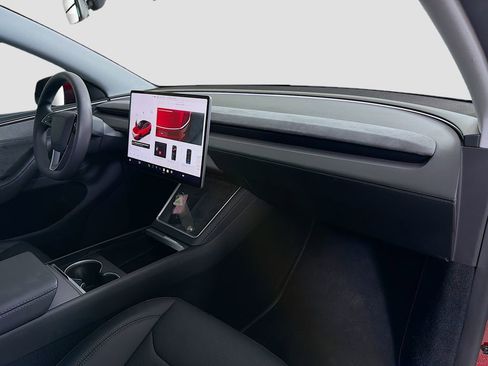 Used 2026 Tesla Model Y Long Range AWD/4WD image 31