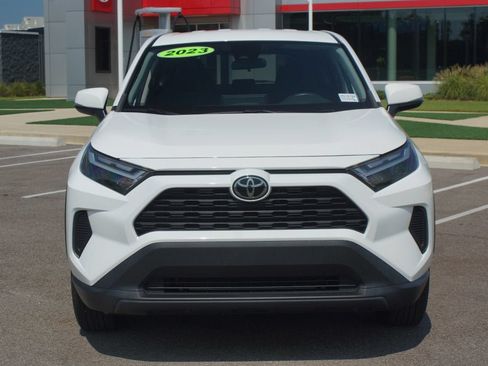 Used 2023 Toyota RAV4 LE AWD/4WD image 23